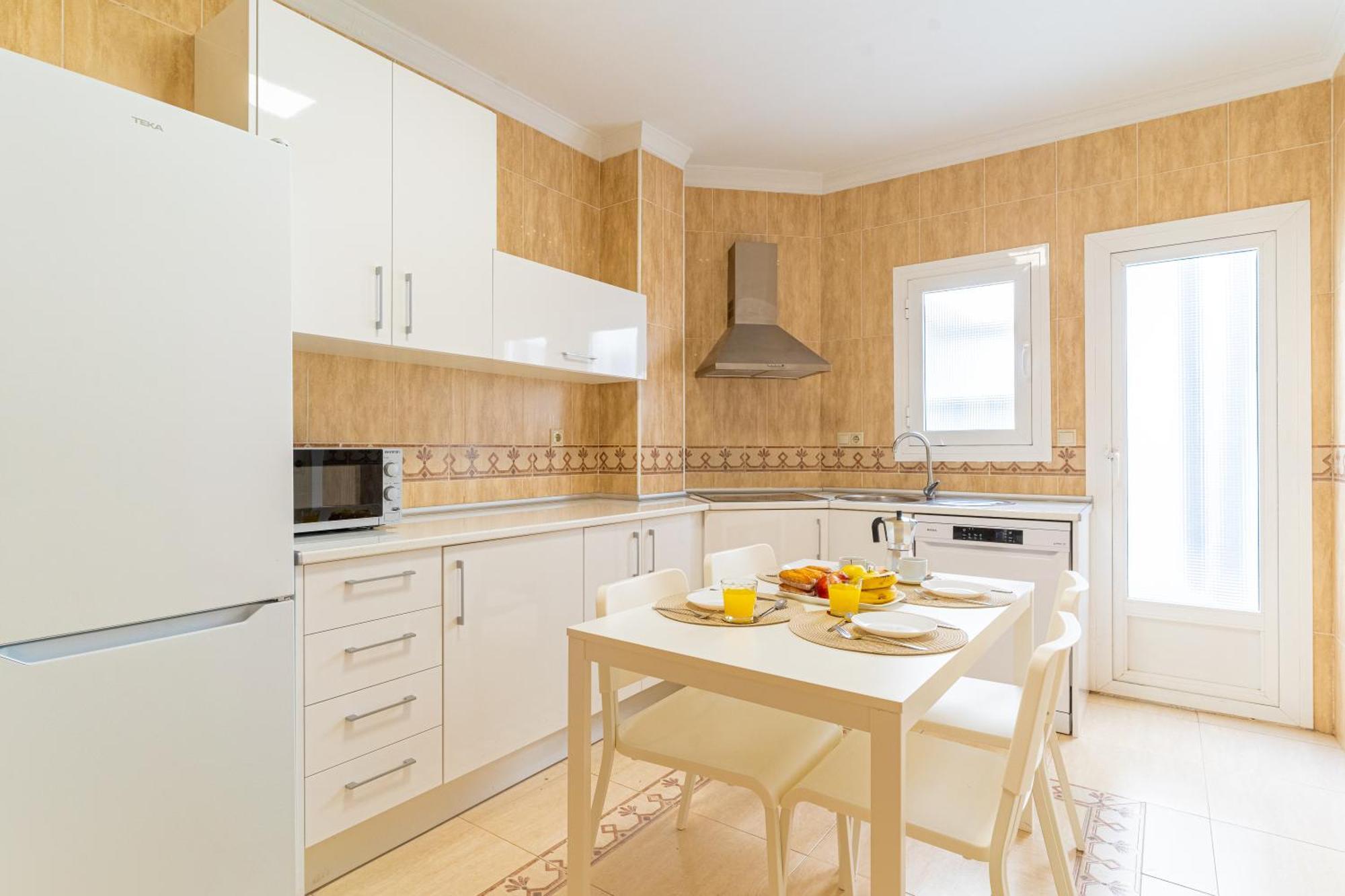 Trendyhomes City Center อัลเมรีอา ภายนอก รูปภาพ
