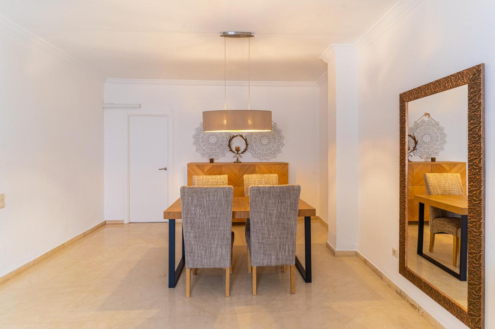 Trendyhomes City Center อัลเมรีอา ภายนอก รูปภาพ