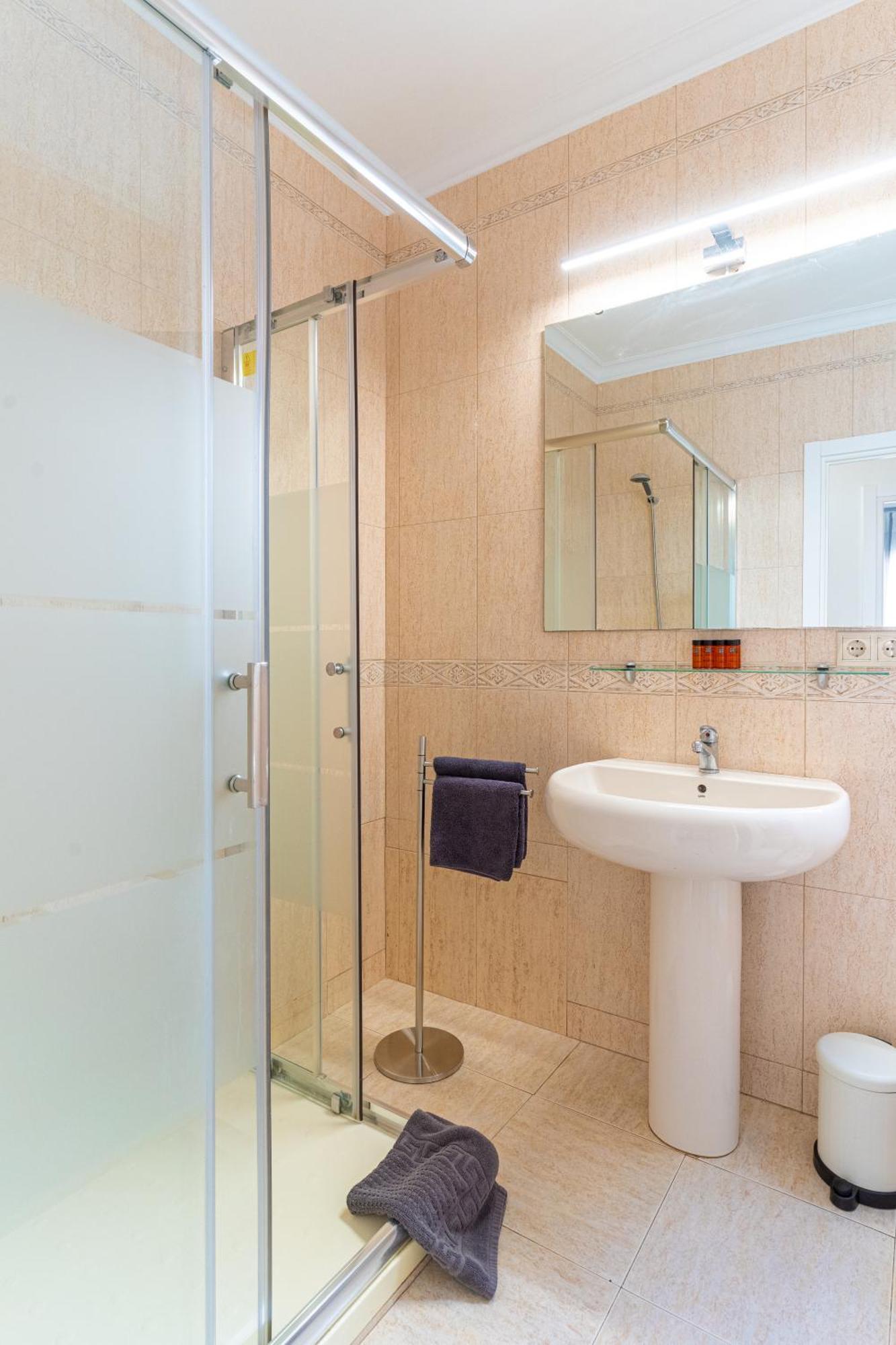 Trendyhomes City Center อัลเมรีอา ภายนอก รูปภาพ